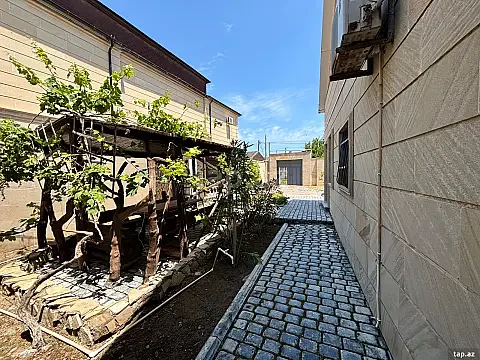 Kirayə verilir 4 otaqlı həyət evi 200 m² — Bakı, Buzovna 4 otaq 200.00 m²
