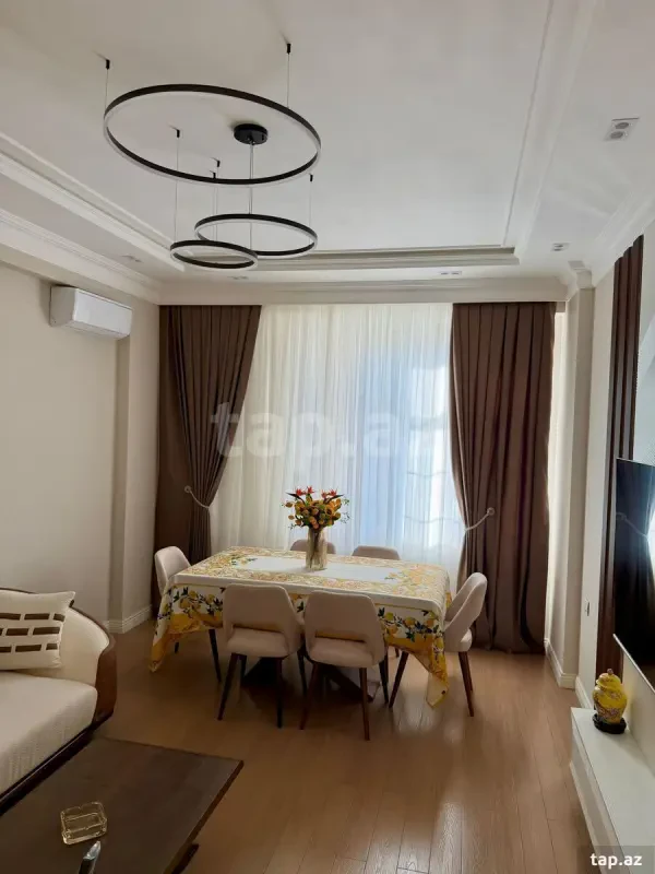 Kirayə verilir 2 otaqlı yeni tikili 90 m²