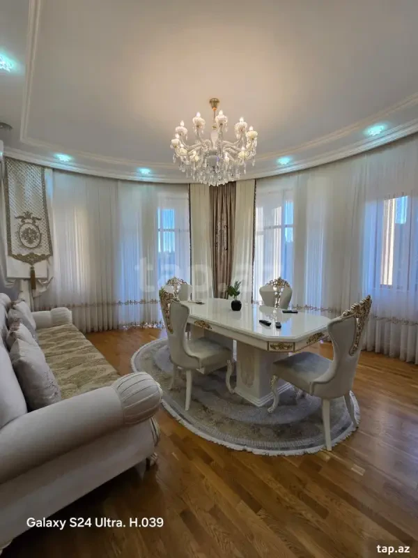 Satılır 3 otaqlı yeni tikili 105 m²