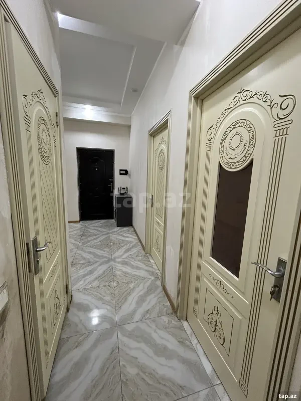 Kirayə verilir 3 otaqlı yeni tikili 60 m²