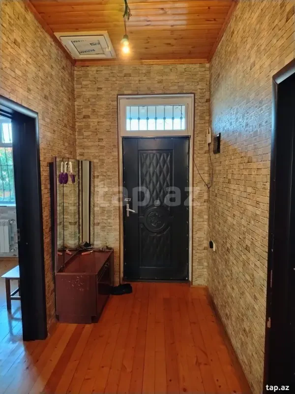Satılır 4 otaqlı həyət evi 100 m²