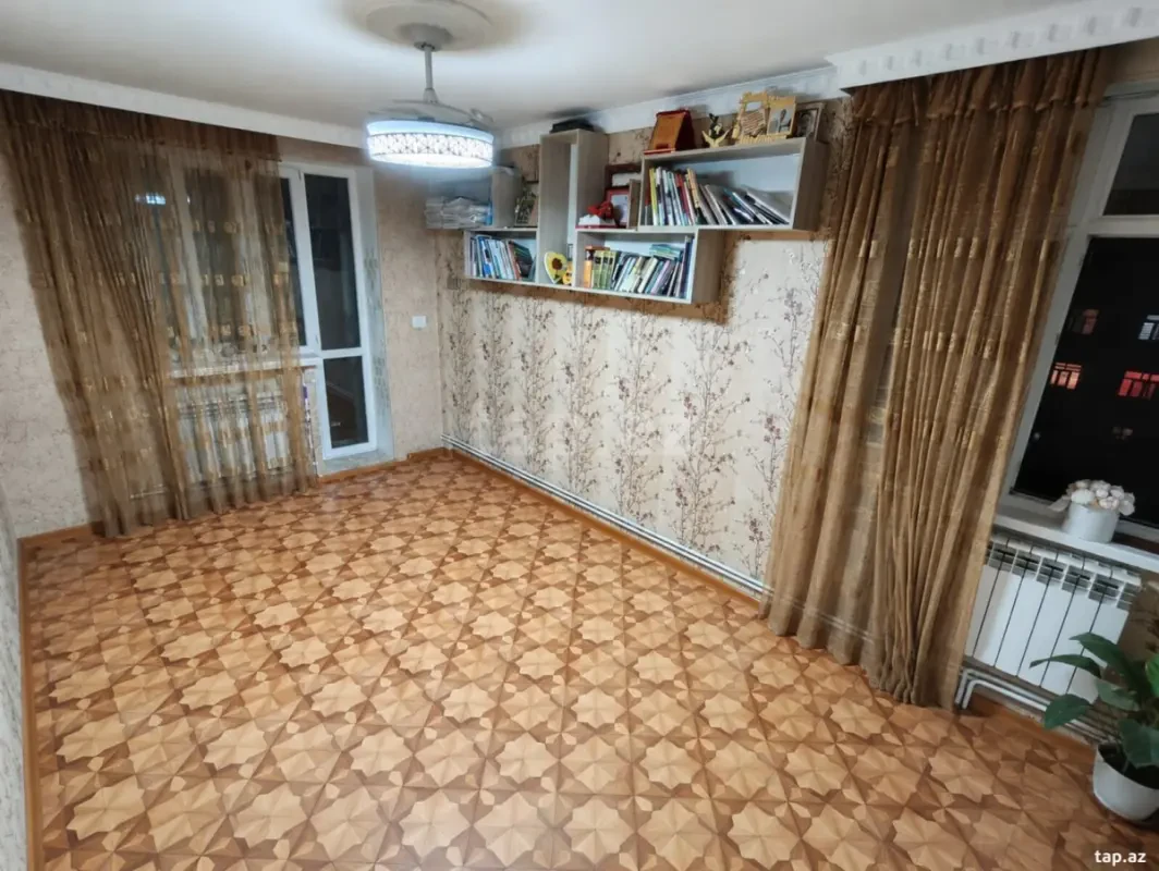 Satılır 3 otaqlı mənzil 56 m²