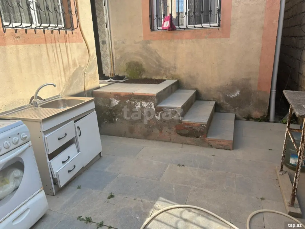 Satılır 2 otaqlı həyət evi 42 m²