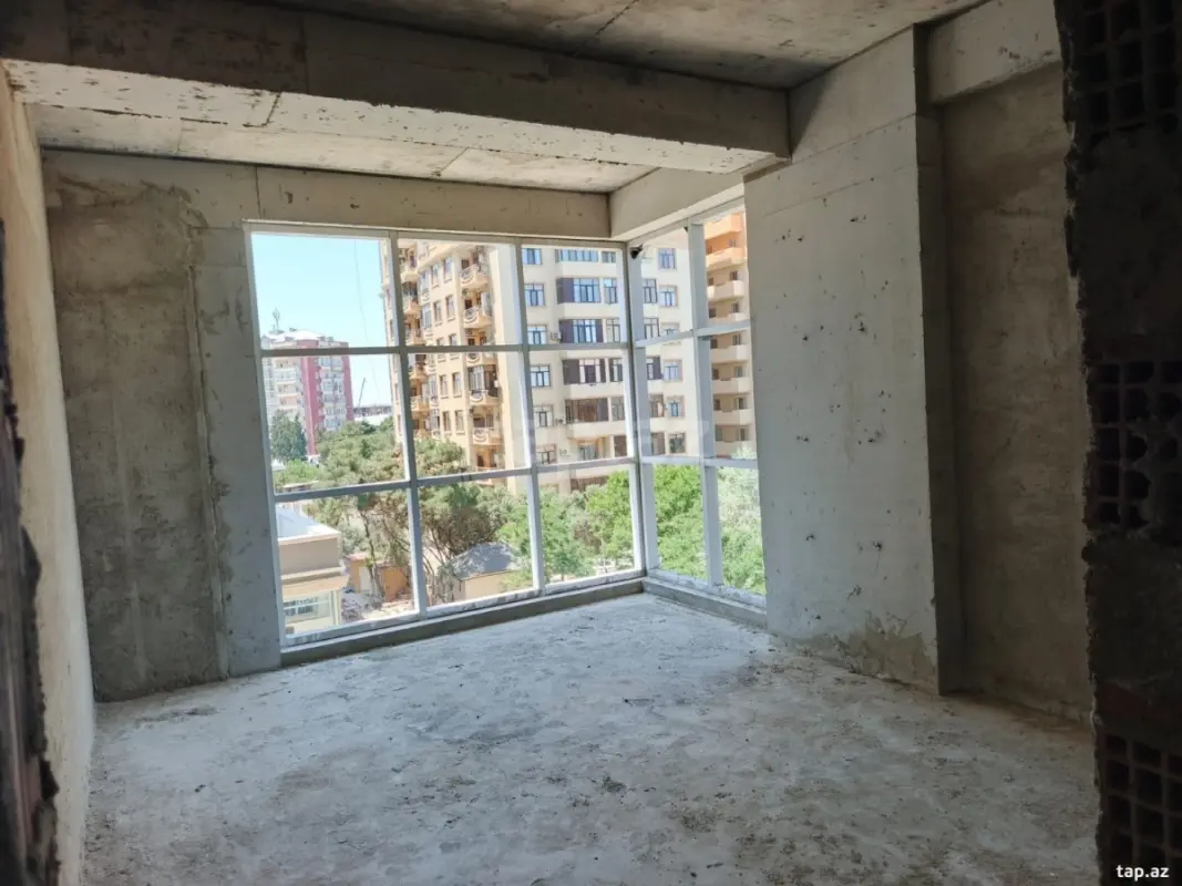 Satılır 3 otaqlı yeni tikili 104 m²