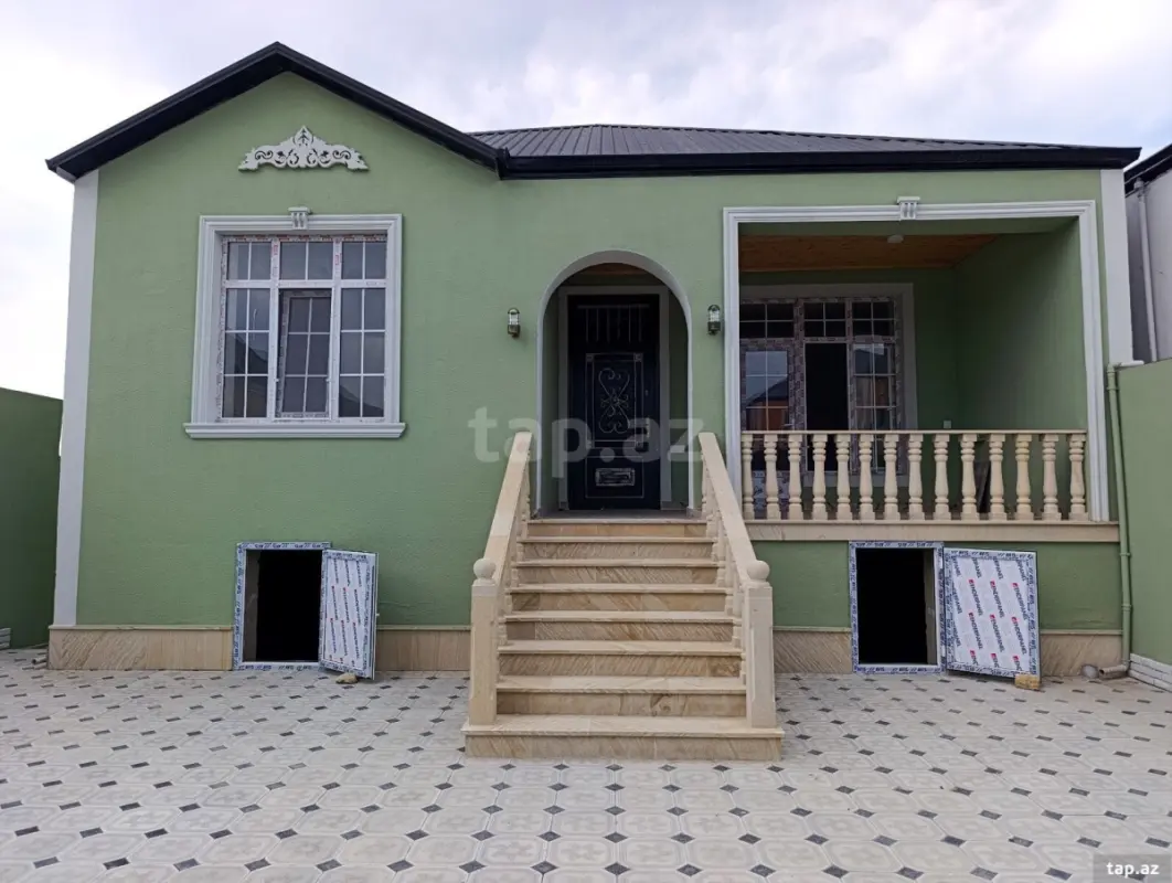 Satılır 3 otaqlı həyət evi 100 m²