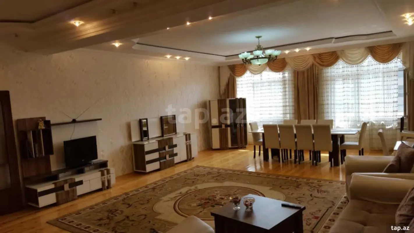 Kirayə verilir 4 otaqlı yeni tikili 200 m²