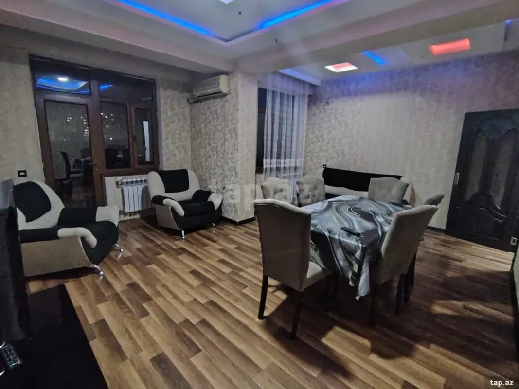 Kirayə verilir 3 otaqlı yeni tikili 110 m²