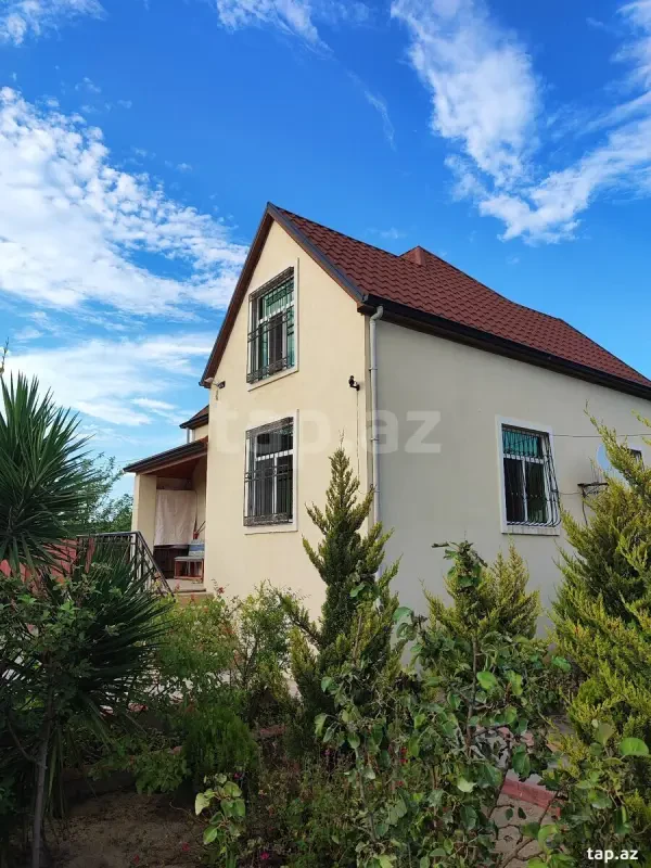 Kirayə verilir 4 otaqlı həyət evi 200 m²