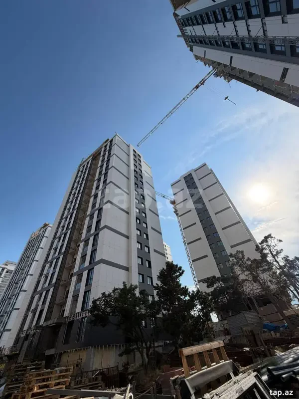 Satılır 3 otaqlı yeni tikili 70.12 m²