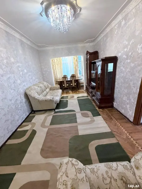 Kirayə verilir 2 otaqlı mənzil 80 m²