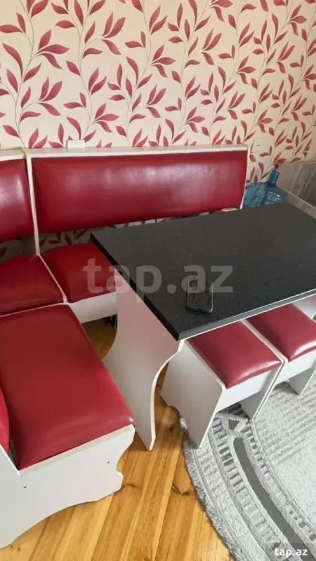 Satılır 2 otaqlı yeni tikili 76 m²
