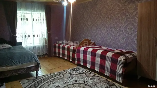 Kirayə verilir 4 otaqlı həyət evi 180 m² — Qəbələ 4 otaq 180.00 m²