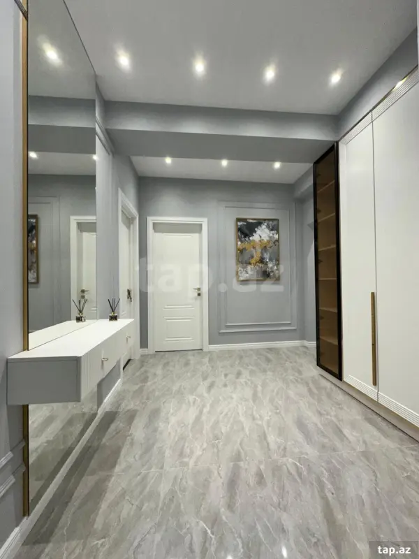 Satılır 3 otaqlı yeni tikili 96 m²