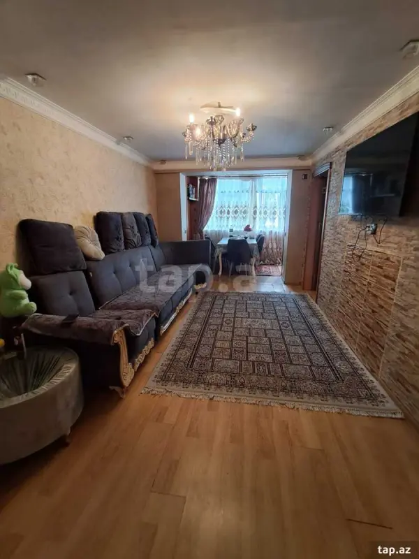 Satılır 4 otaqlı mənzil 80 m²