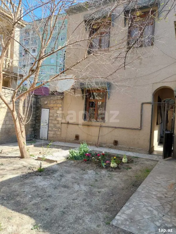 Satılır 5 otaqlı həyət evi 170 m²