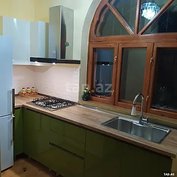Satılır 6 otaqlı həyət evi 250 m² — Bakı 6 otaq 250.00 m²