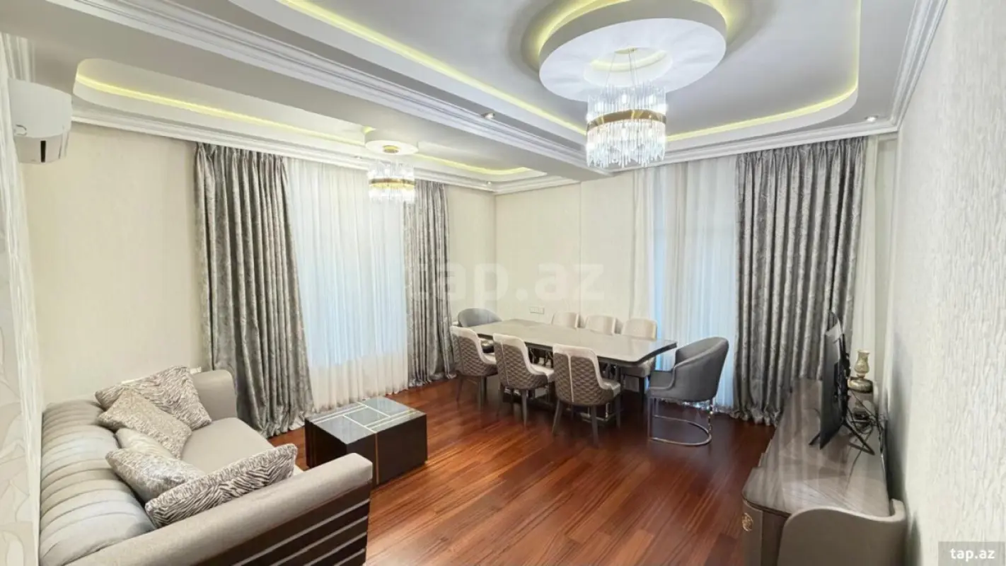 Satılır 3 otaqlı yeni tikili 128 m²