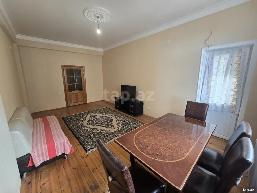 Kirayə verilir 3 otaqlı yeni tikili 120 m²