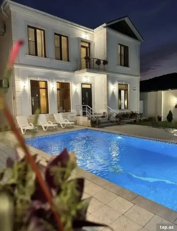 Kirayə verilir 5 otaqlı həyət evi 300 m²