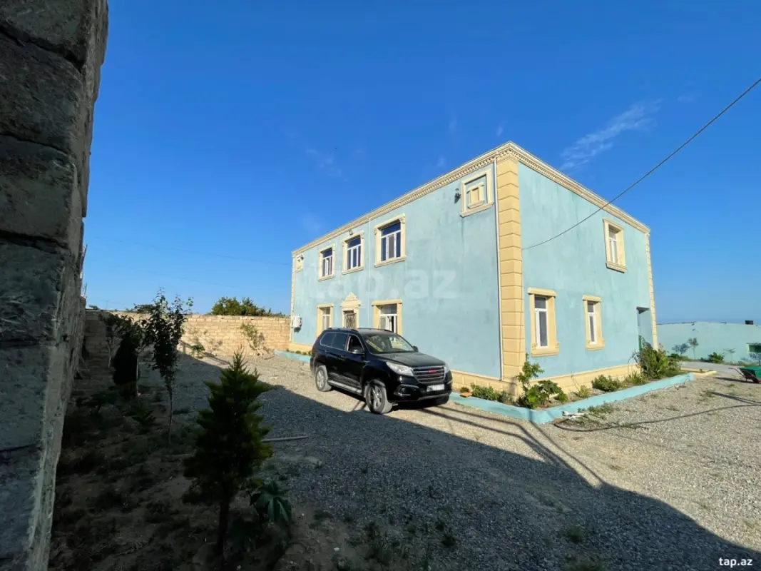 Satılır 5 otaqlı həyət evi 5500 m²