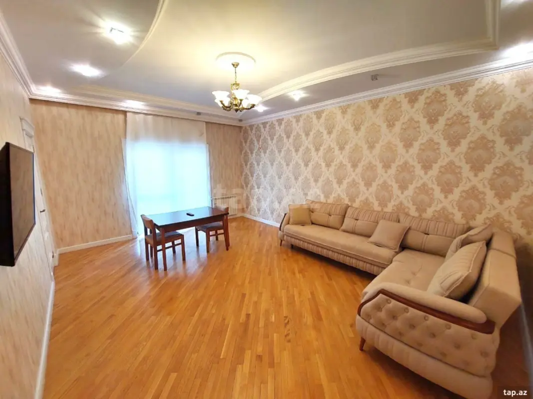Kirayə verilir 2 otaqlı yeni tikili 75 m²