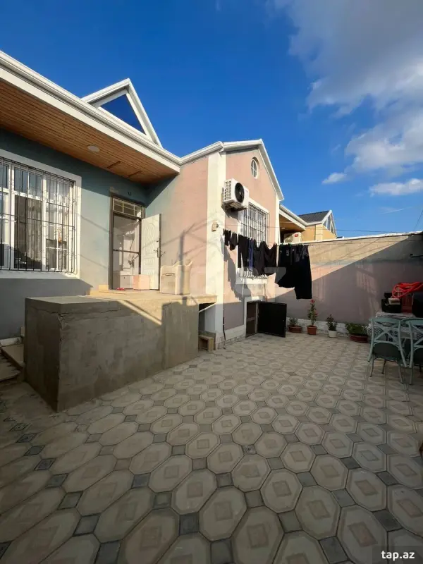 Satılır 3 otaqlı həyət evi 100 m²
