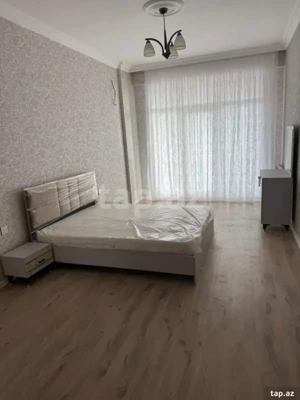 Kirayə verilir 2 otaqlı yeni tikili 70 m²