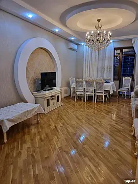 Kirayə verilir 3 otaqlı yeni tikili 128 m² — Bakı 3 otaq 128.00 m²