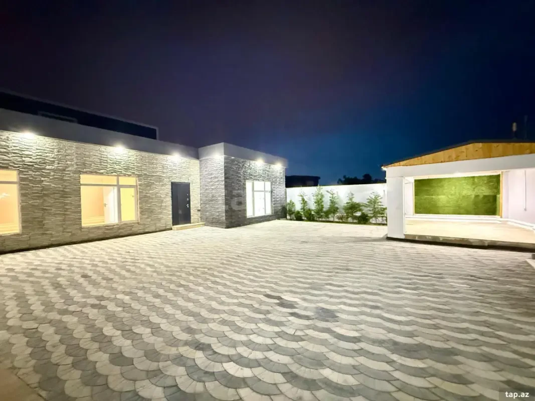 Satılır 5 otaqlı həyət evi 180 m²