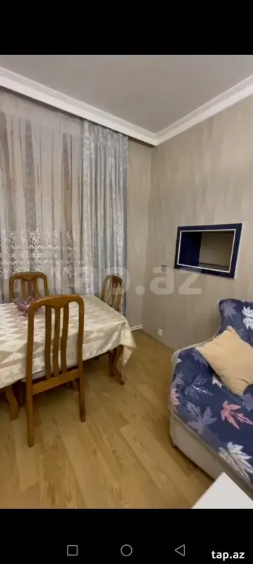 Satılır 3 otaqlı mənzil 105 m²