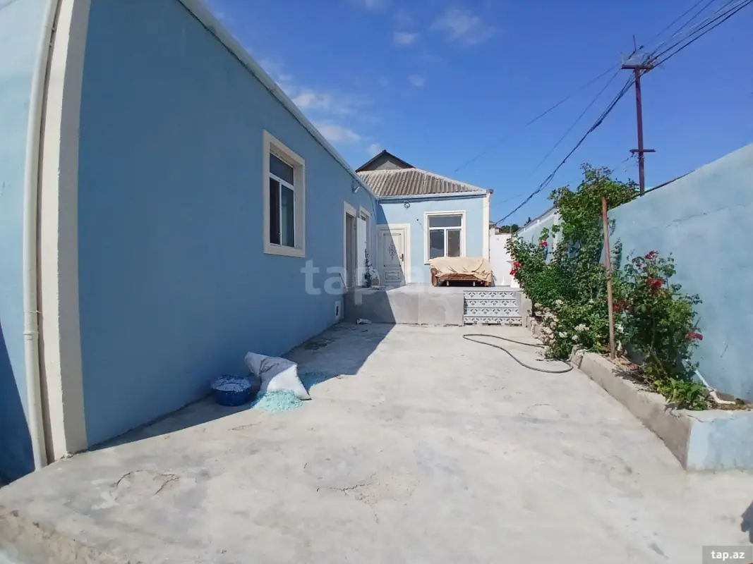 Satılır 4 otaqlı həyət evi 150 m²