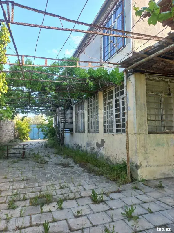 Satılır 5 otaqlı həyət evi 80 m²