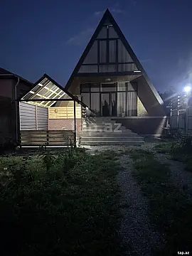 Kirayə verilir 3 otaqlı həyət evi 4 m² — Quba 3 otaq 4.00 m²