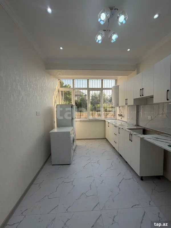 Satılır 3 otaqlı yeni tikili 72 m²