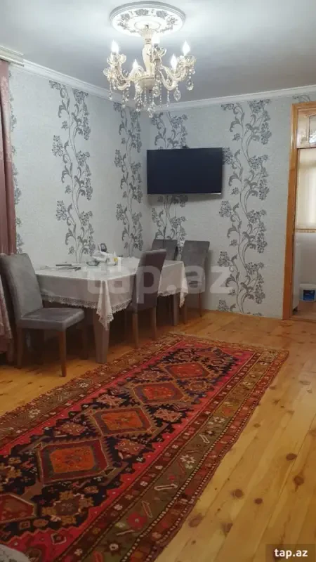 Kirayə verilir 2 otaqlı mənzil 75 m²