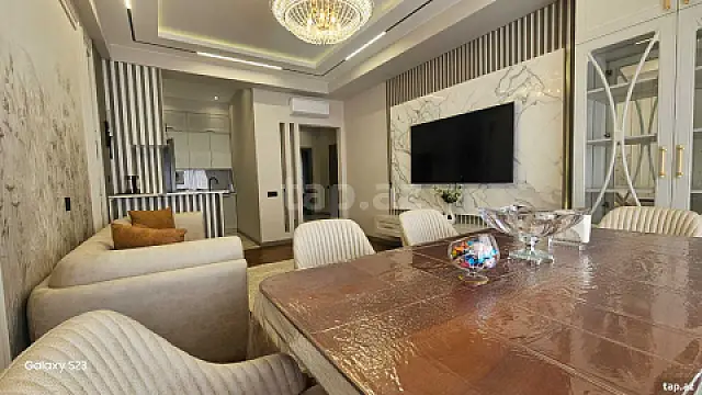 Kirayə verilir 3 otaqlı yeni tikili 74 m² — Bakı 3 otaq 74.00 m²