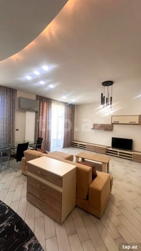 Kirayə verilir 2 otaqlı yeni tikili 60 m²
