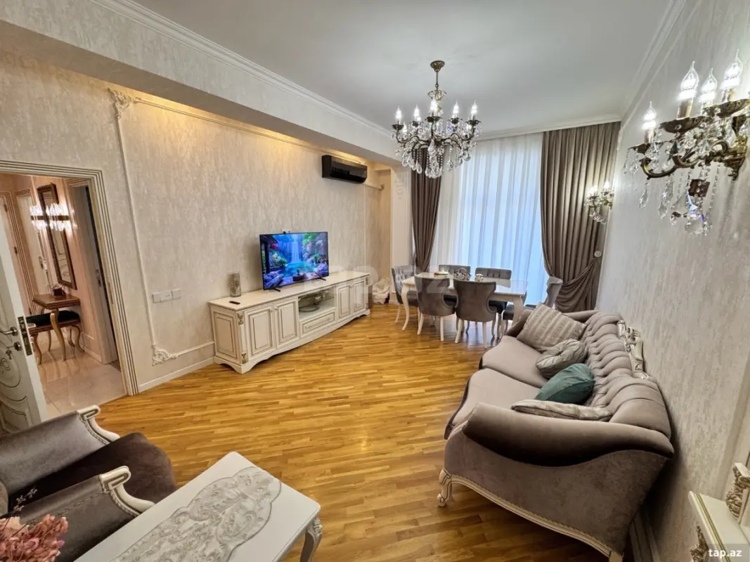 Satılır 4 otaqlı yeni tikili 125 m²