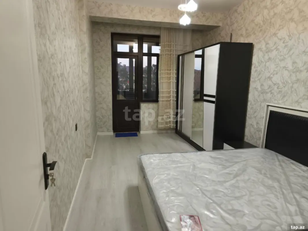 Kirayə verilir 2 otaqlı yeni tikili 70 m²