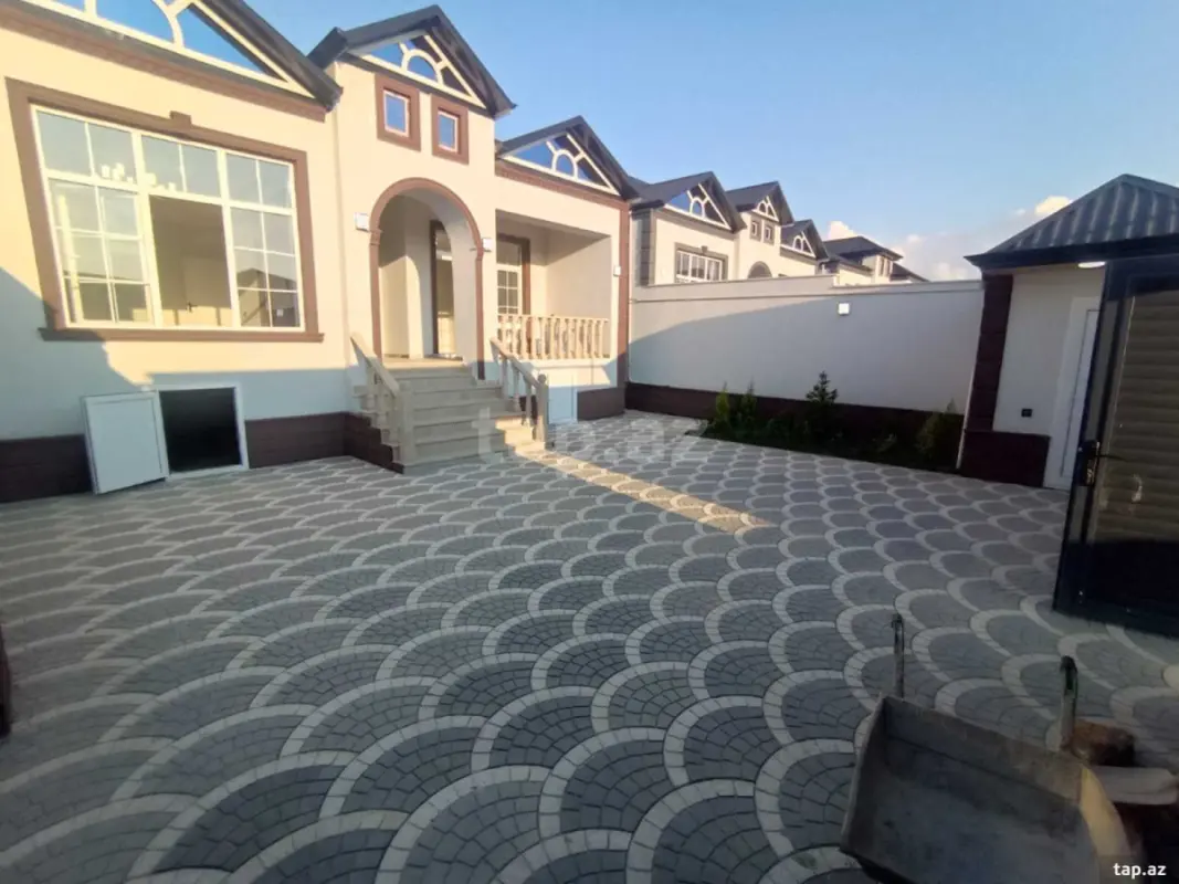 Satılır 4 otaqlı həyət evi 110 m²