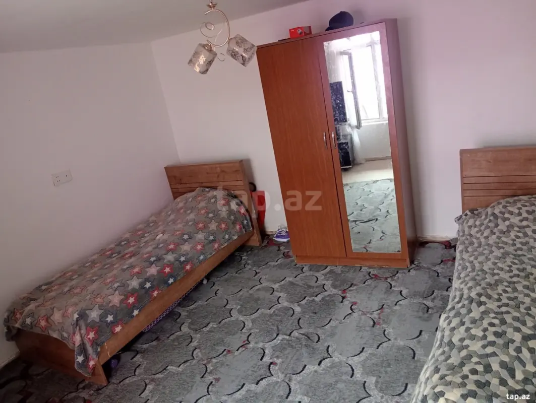 Satılır 2 otaqlı həyət evi 200 m²