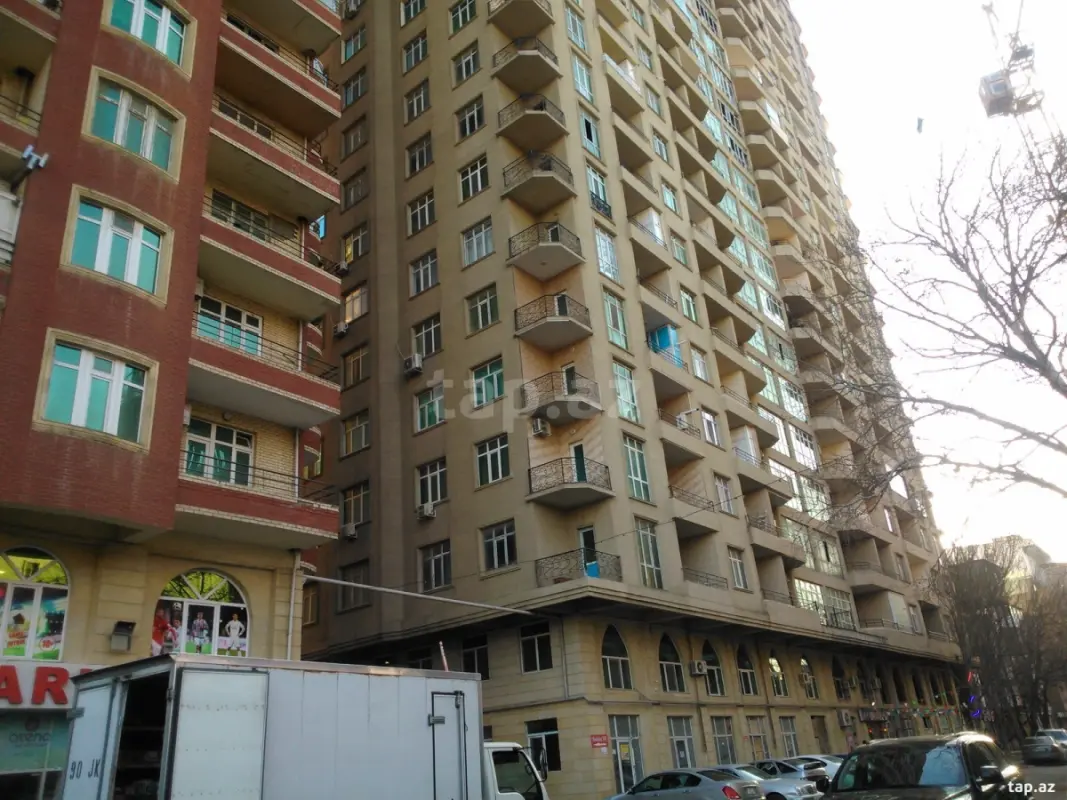Kirayə verilir 2 otaqlı yeni tikili 90 m²