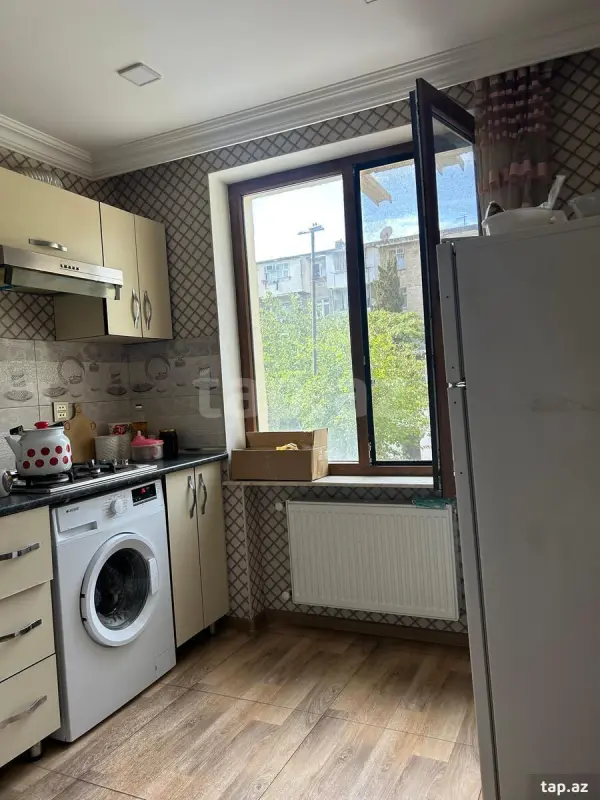 Kirayə verilir 2 otaqlı mənzil 50 m²