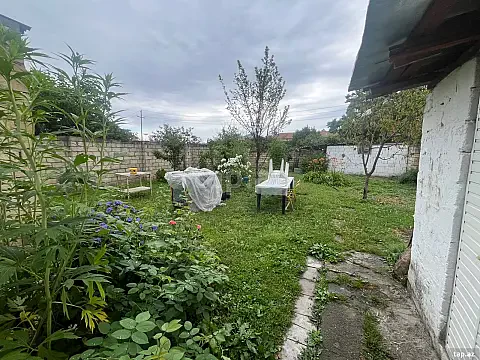 Satılır 9 otaqlı həyət evi 120 m² — Quba 9 otaq 120.00 m²