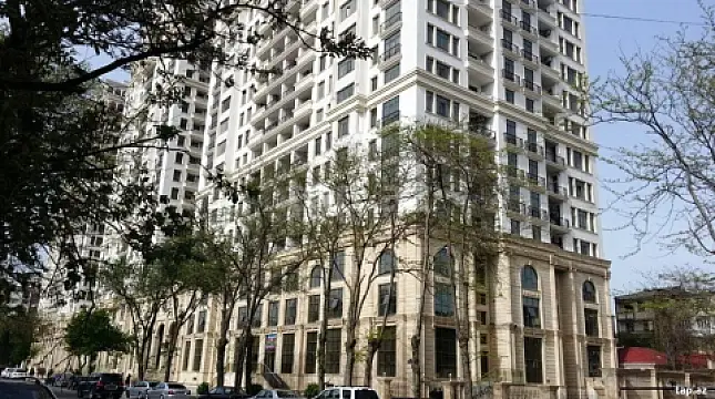 Satılır 3 otaqlı yeni tikili 125 m² — Bakı 3 otaq 125.00 m²