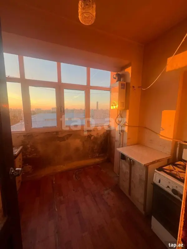 Satılır 5 otaqlı mənzil 115 m²