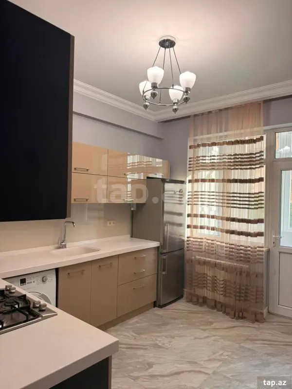 Satılır 2 otaqlı yeni tikili 103 m²