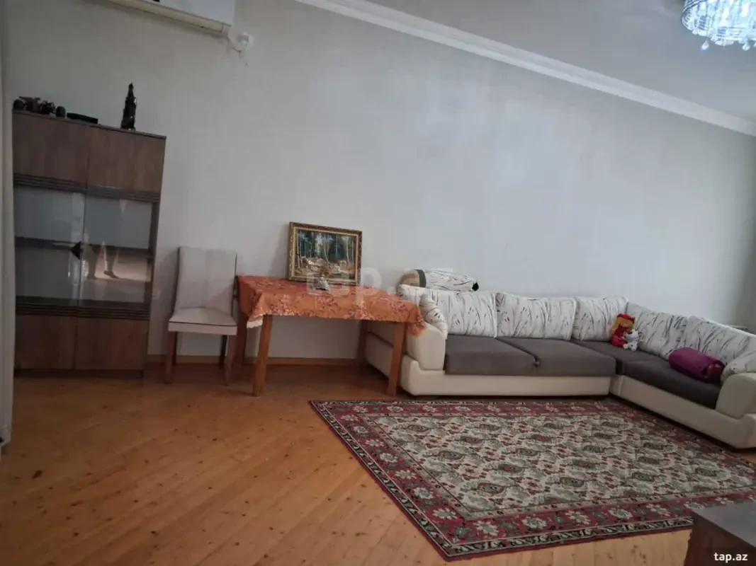 Kirayə verilir 4 otaqlı həyət evi 200 m²