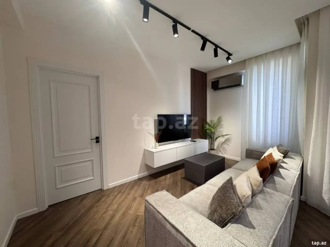 Kirayə verilir 3 otaqlı yeni tikili 110 m²