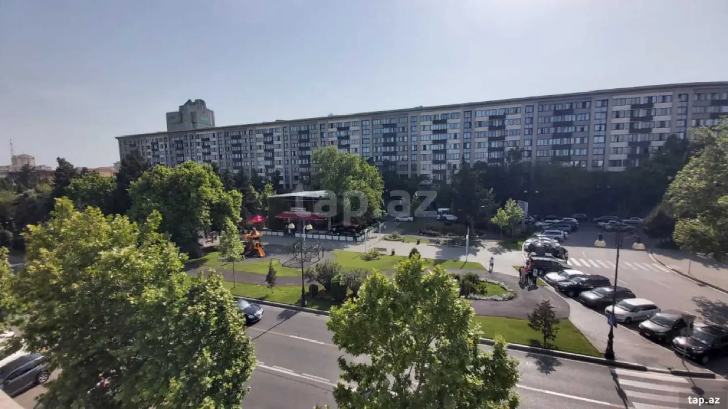 Satılır 3 otaqlı mənzil 67 m²